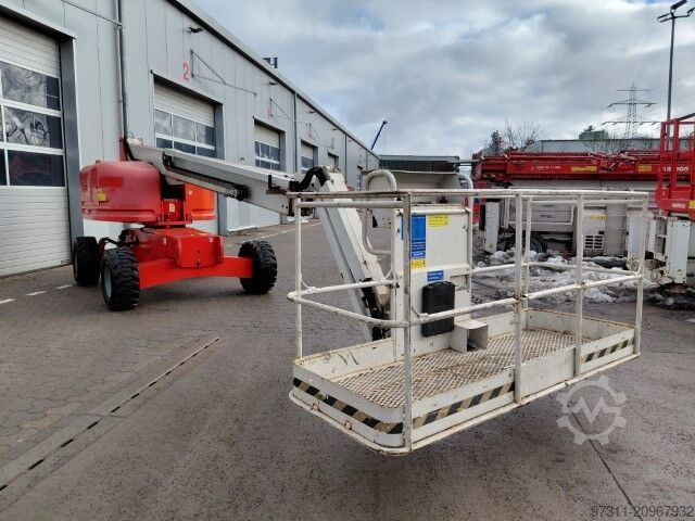 Teleskopická pracovní plošina Genie S-45