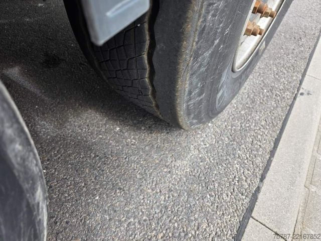 Polpriklopnik kiper REISCH 49 cbm Getreidekipper, SAF Scheibe, Lift