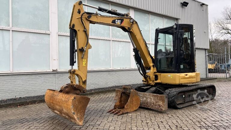 Minikoparka CAT 305 E2 CR