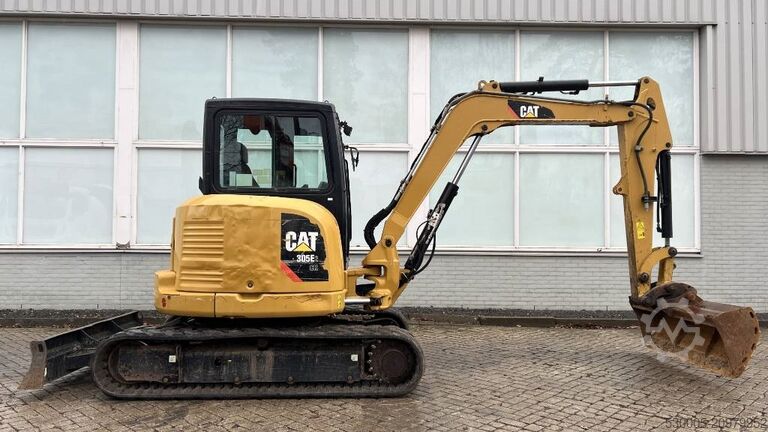 Minikoparka CAT 305 E2 CR