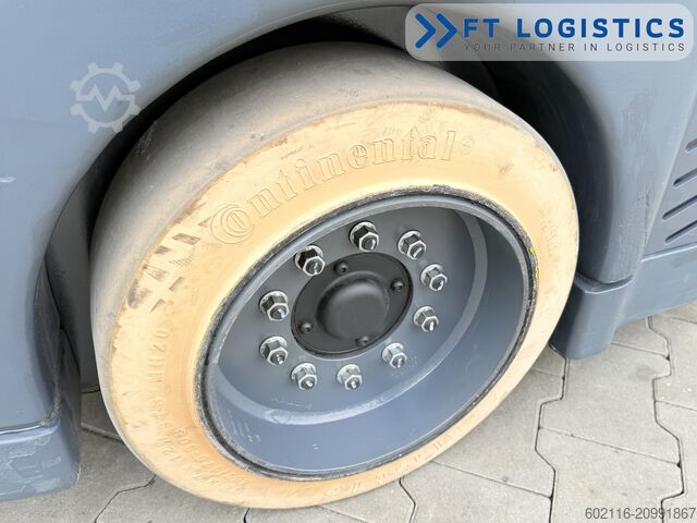 संकरी गली में चलने वाला फोर्कलिफ्ट Combilift AISLE MASTER 15E TRIPLEX 5250 FREE-LIFT