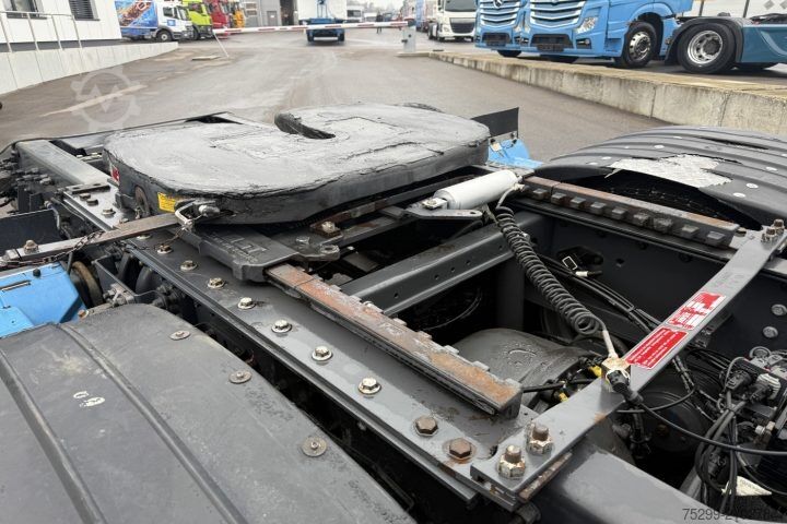 หัวลากมาตรฐาน Renault T520 6x2 Kipphydraulik / Swiss-Vehicle