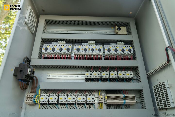 Suhi hladnjak Used Dry-cooler ALFA LAVAL S.p.a. VDDS906CD196 945.4/779.4 KW. 2006 yom
