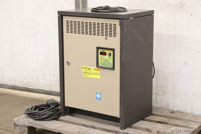Charger for forklift 24 V/70 A DETA** E220 G24/70 B-FT