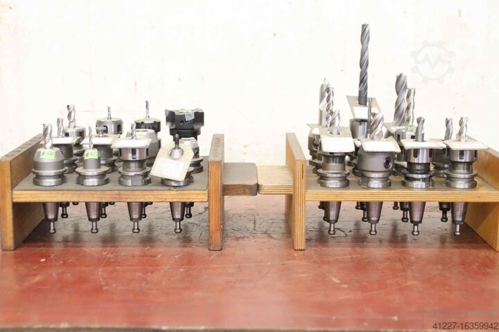 铣刀架 SK30 23 件 verschiedene** verschiedene Ausführungen