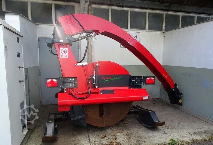 Stubbenhäcksler UFKES Greentech Cheetah 45