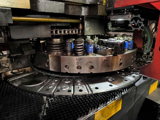 Револьверний штампувальний верстат AMADA EMZ-3610 NTZ + LKI MP SheetCat 3015