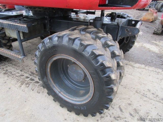  Takeuchi TB 175W mit POWERTILT + hydr. Schnellwechsler + 3