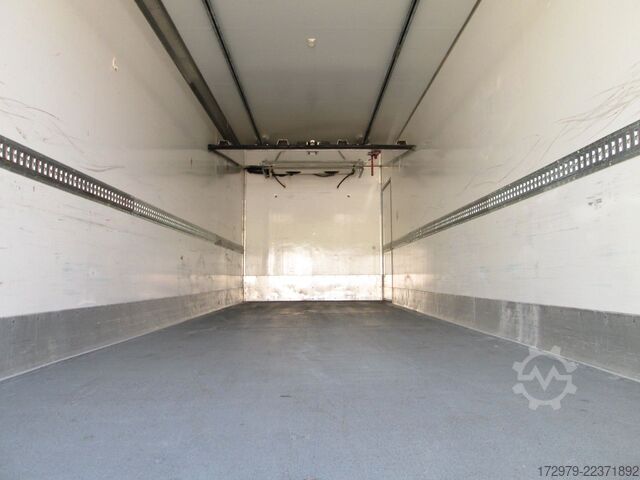 รถบรรทุกห้องเย็น DAF LF 280 *2xMaxi Carrier XXL-Kühlkoffer 8.85m*LBW*
