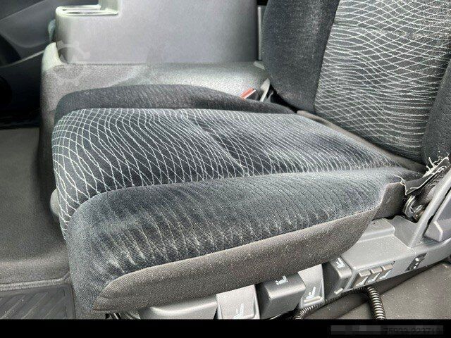 Customized van MERCEDES-BENZ Atego 823 L Koffer 7,30m* LBW 1to*Klima*Alu*TOP