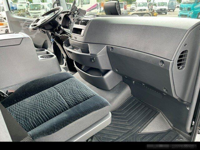 Customized van MERCEDES-BENZ Atego 823 L Koffer 7,30m* LBW 1to*Klima*Alu*TOP