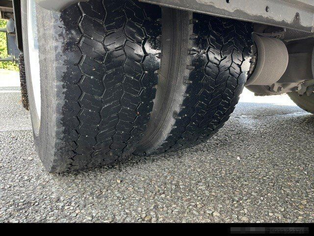 Customized van MERCEDES-BENZ Atego 823 L Koffer 7,30m* LBW 1to*Klima*Alu*TOP
