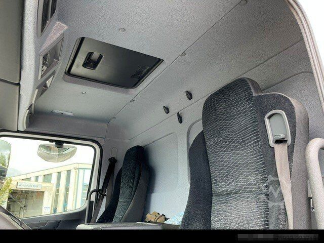 Sasis van MERCEDES-BENZ Atego 823 L Koffer 7,30m* LBW 1to*Klima*Alu*TOP