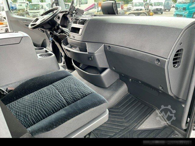 Sasis van MERCEDES-BENZ Atego 823 L Koffer 7,30m* LBW 1to*Klima*Alu*TOP