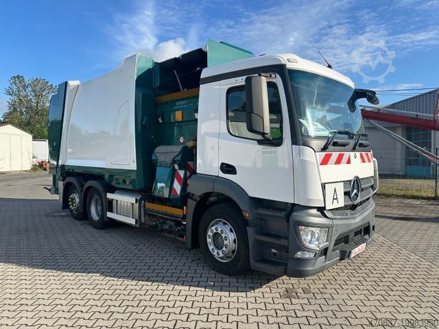 Atkritumu vedējs MERCEDES-BENZ Antos 2533 / Seitenlader Zöller SLF XL 28 P