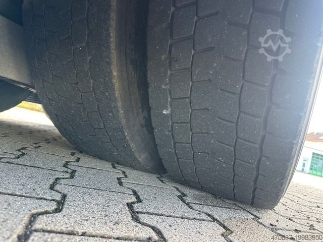 Atkritumu vedējs MERCEDES-BENZ Antos 2533 / Seitenlader Zöller SLF XL 28 P