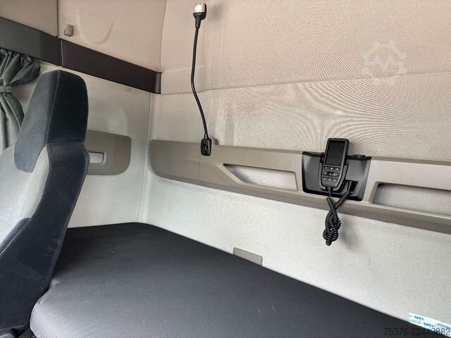 Standardni vlačilec MAN TGX 18.430 Retarder Zwei Tanks Klimaautomatik
