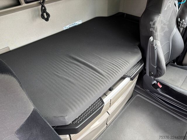 Standardni vlačilec MAN TGX 18.430 Retarder Zwei Tanks Klimaautomatik