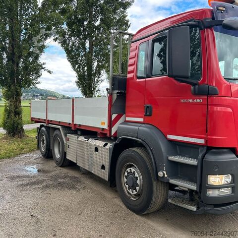 รถดัมพ์ MAN TGS 28.480 6x4-4 ALLRAD KRAN 19m SEILWINDE Wechs