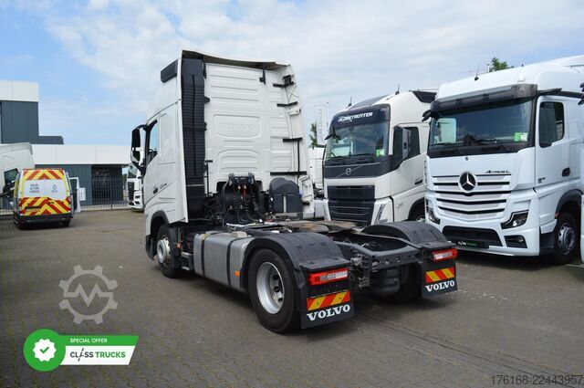 Standarta vilcējs VOLVO FH 500 Globetrotter XL Varios
