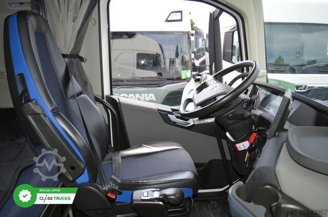 Standarta vilcējs VOLVO FH 500 Globetrotter XL Varios