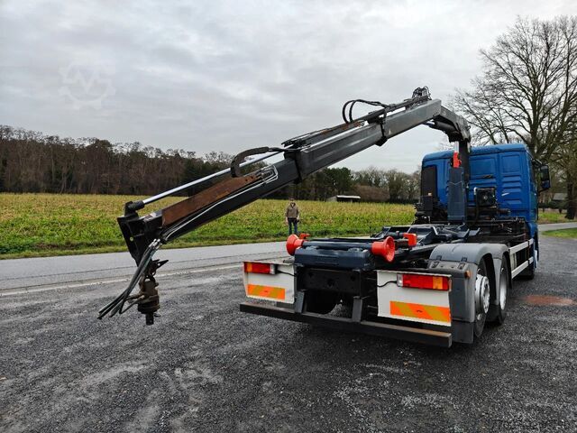 Sistem lengan pengait MAN TGX 26.400 Container Hyvalift Crane HIAB 144