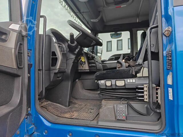 Sistem lengan pengait MAN TGX 26.400 Container Hyvalift Crane HIAB 144
