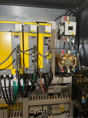 CNC treimis- ja freesimiskeskus DOOSAN PUMA 480 LM