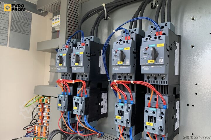 Hűtőgép Used Industrial Chiller CLIVET - 261 kW | With warranty