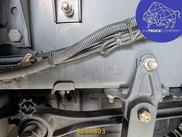 معيار SZM Scania S 520