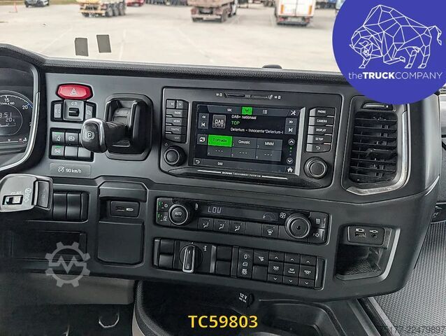 معيار SZM Scania S 520