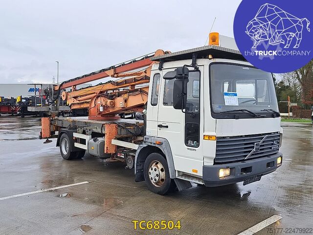 Chassis med førerhus Volvo FLC