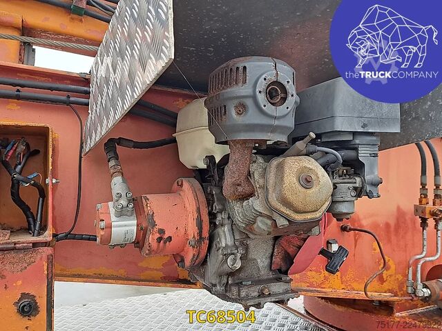 Chassis med førerhus Volvo FLC