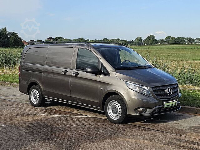 High-roof van MERCEDES-BENZ VITO 114