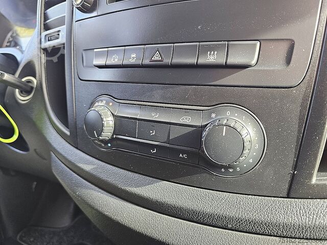High-roof van MERCEDES-BENZ VITO 114