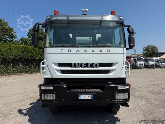 Concrete mixer truck Iveco TRAKKER 450