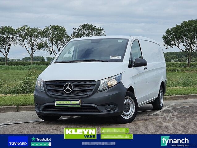 High-roof van MERCEDES-BENZ VITO 111
