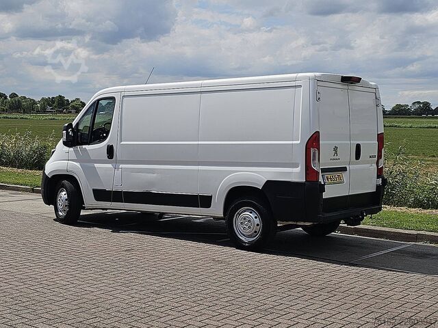 High-roof van PEUGEOT BOXER 2.0