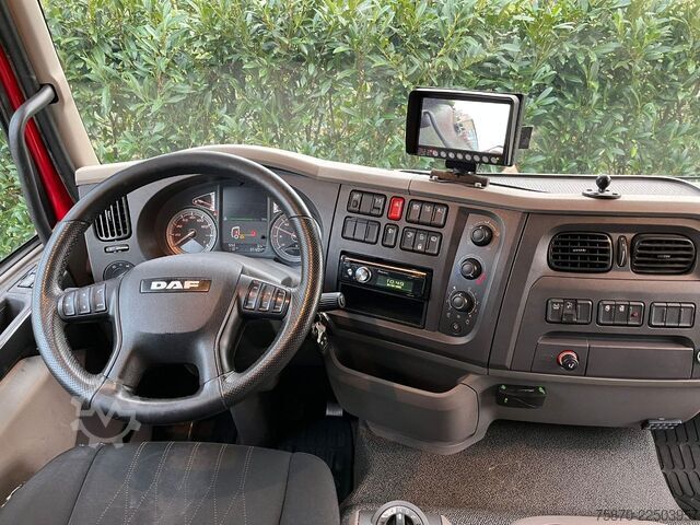 Beg pakaian DAF LF 260 FA