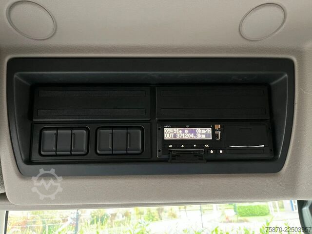 Beg pakaian DAF LF 260 FA