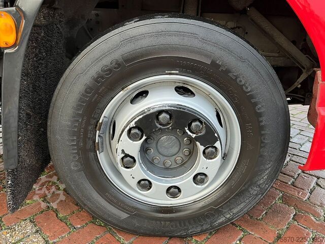 Beg pakaian DAF LF 260 FA