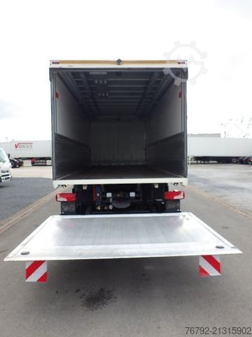 Truk minuman SCANIA P 280 B Getränkeko. 7,3m/Lasi/LBW/2xAHK/Vollluft