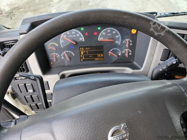  Volvo FL240 4x2 Ladeborwand