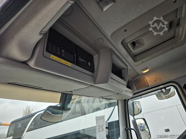  Volvo FL240 4x2 Ladeborwand