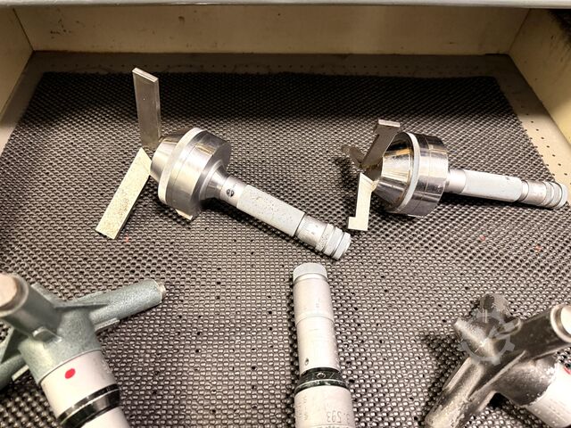  Three-Point Internal Micrometer