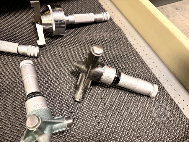  Three-Point Internal Micrometer