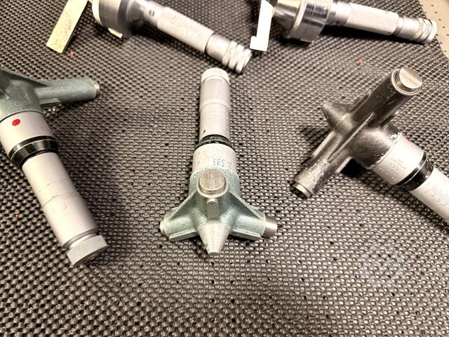  Three-Point Internal Micrometer