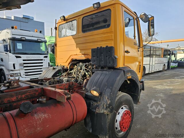 Trijų pusių savivartis sunkvežimis Mercedes-Benz 1719 AK 4x4 V6 Steel/Steel Manuell Dreis