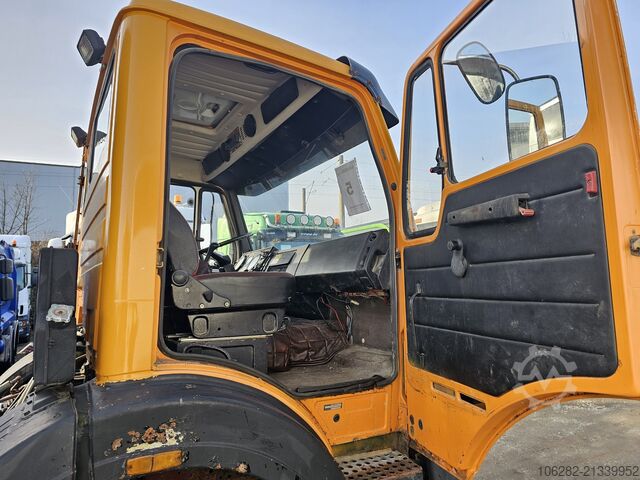 Trijų pusių savivartis sunkvežimis Mercedes-Benz 1719 AK 4x4 V6 Steel/Steel Manuell Dreis