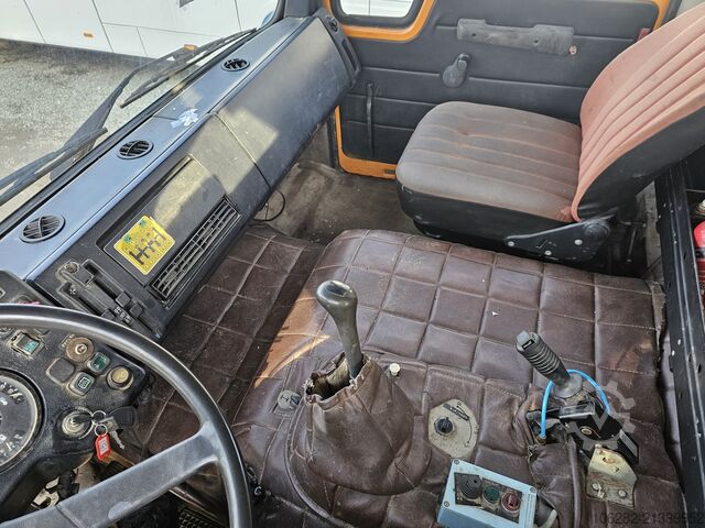 Trijų pusių savivartis sunkvežimis Mercedes-Benz 1719 AK 4x4 V6 Steel/Steel Manuell Dreis